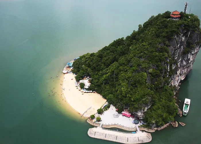 Chien Thang Victory * Ha Long